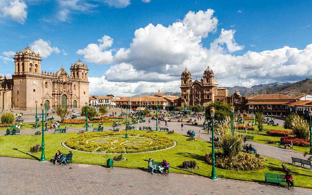 Plaza de Armas with the Cathedral and Iglesia de la Compania de Jesus church, Cuzco, UNESCO World Heritage Site, Peru, South America
