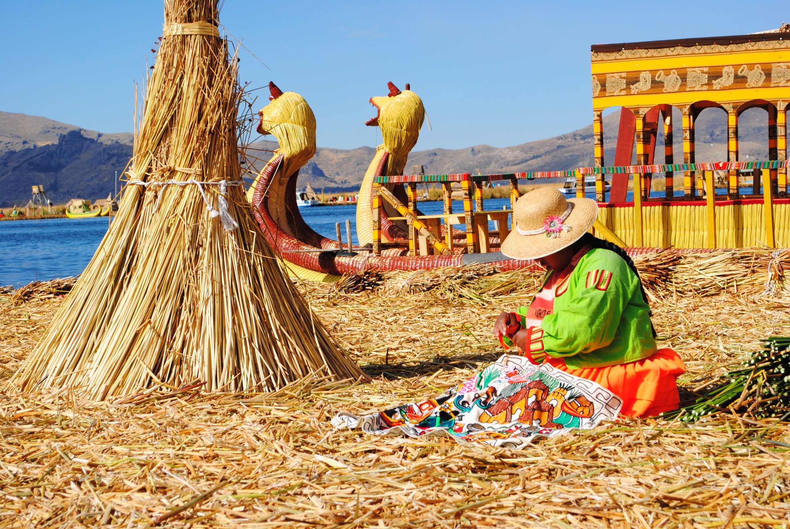 Lake Titicaca Tour 2D1N Uros Amantaní and Taquile